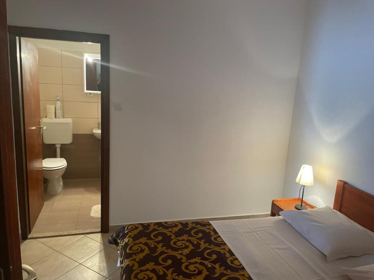 Apartments Iva 파코스탄 외부 사진