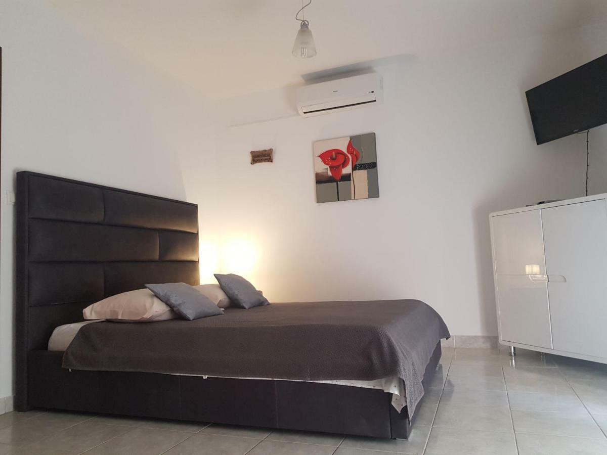 Apartments Iva 파코스탄 외부 사진